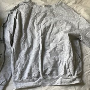 GREY BUTTERFLY CREWNECK